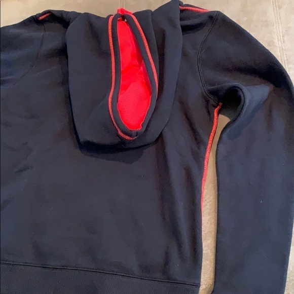 Under Armour black hoodie with coral stitching - Picture 4 of 4